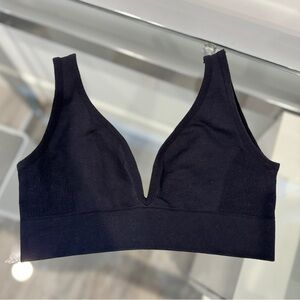 WeWoreWhat Black Stretchy Bralette (M)